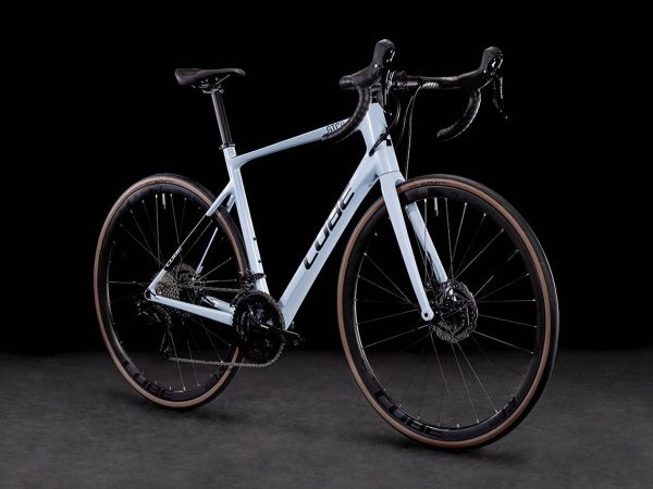 Bicicleta de Ruta Carbono Cube Attain GTC RACE 28 2022