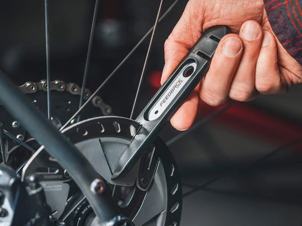 Herramienta Feedback Sports Alineador de Disco de Frenos Truing Fork 2.0