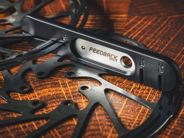 Herramienta Feedback Sports Alineador de Disco de Frenos Truing Fork 2.0