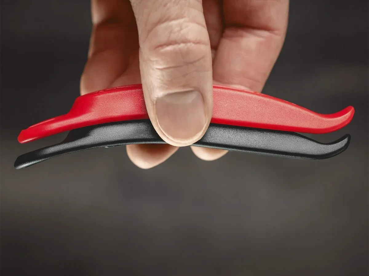 Herramienta Feedback Sports Saca Cubiertas de Bioplastico - 18018