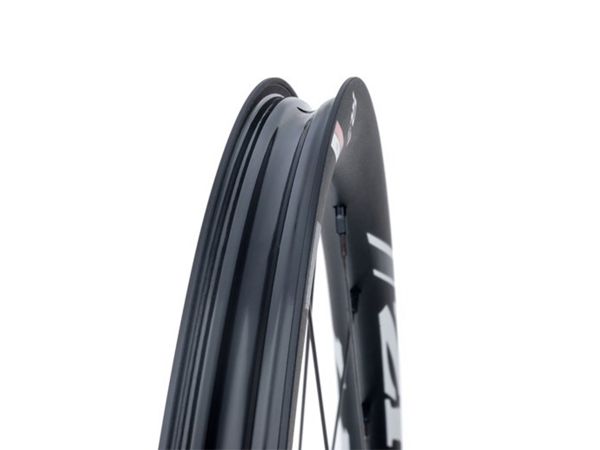 Rueda Zipp Ruta  30 Course Alum Clincher Tra 11V SH/SR 700c 12x142mm Disc